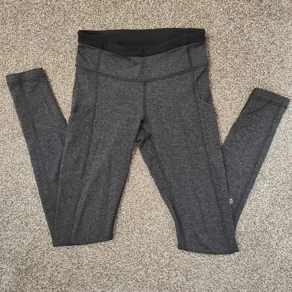 Lululemon Athletica Wunder Under herringbone pattern athleisure leggings - Picture 2 of 3